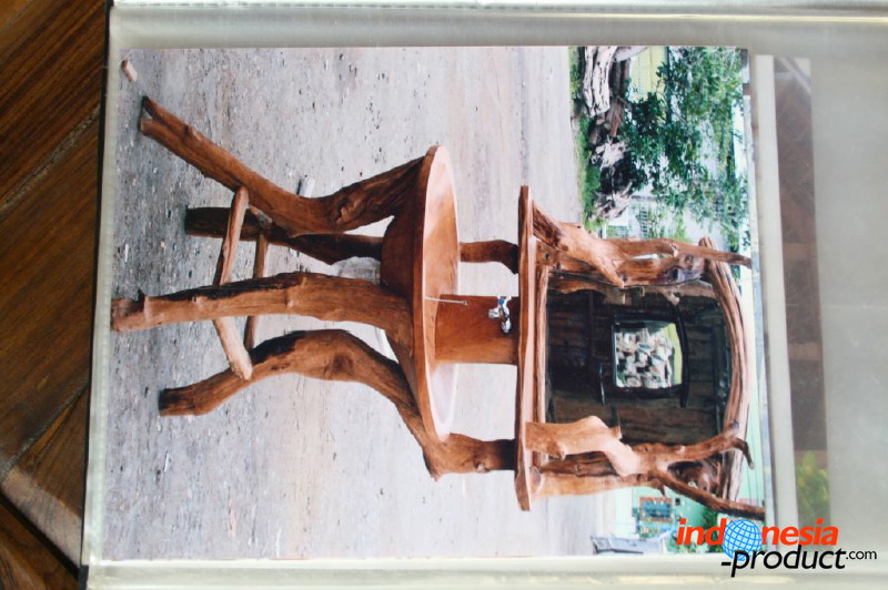 antique-furniture-104.jpg