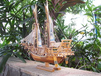 miniature-ship-hand_1f8628b