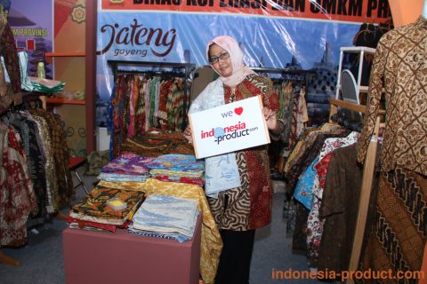 Handwriting batik of Padma Kencan has been enthused by people in this area, even to areas outside of Java Island