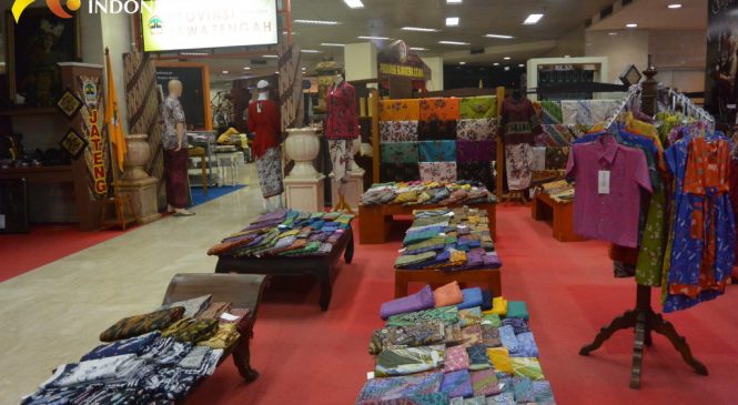 Etalase Batik Nusantara di Gedung Smesco Tergolong Sangat Lengkap