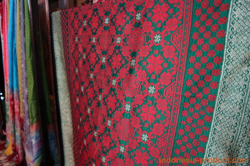 zainal-songket-04