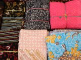 griya-batik-cirebonan-masroni-03.jpg