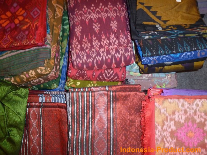 Heny-Rheban-Perajin-Tenun-Ikat-3