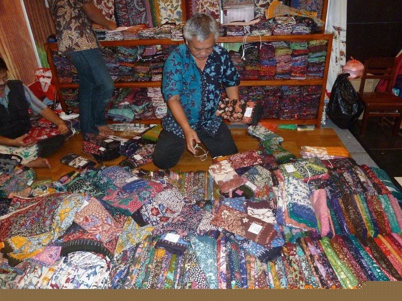 batik-tulis-lasem-pusaka-beruang-2