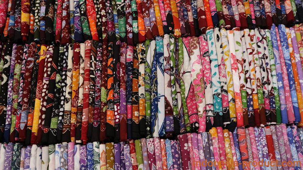 batik-tulis-lasem-trisula-03