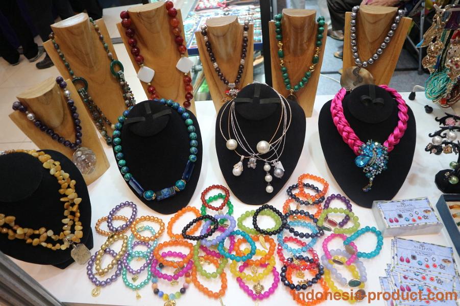 Asrifan-necklaces
