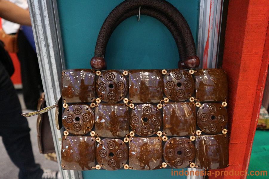 Dinas-Pariwisata-dan-Kebudayaan-Kota-Blitar-craft-and-souvenir