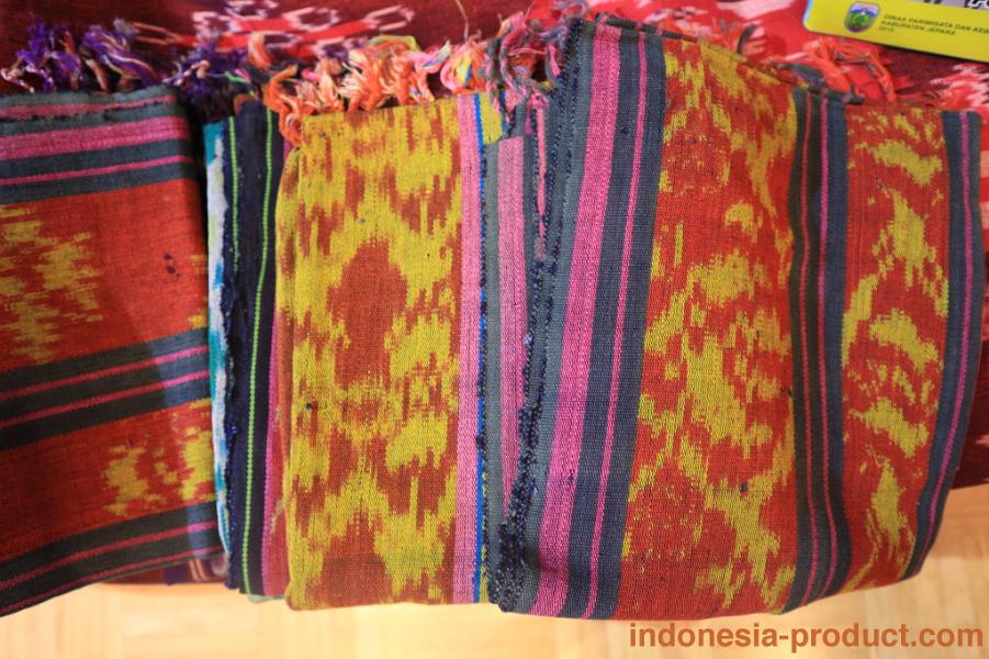 Dinas-Pariwisata-kain-tenun