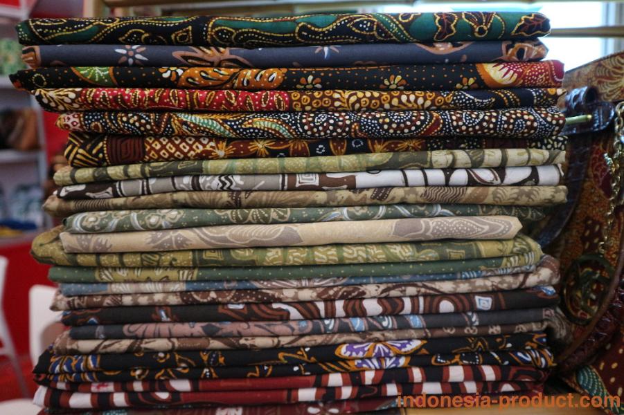 Gayatri-various-batik-motif