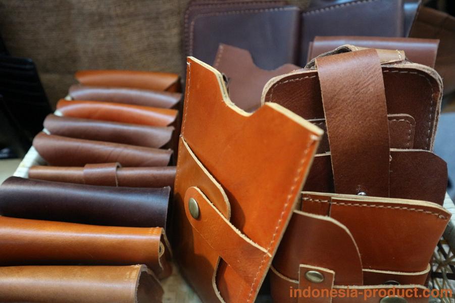John-Anglo-pocket-leather