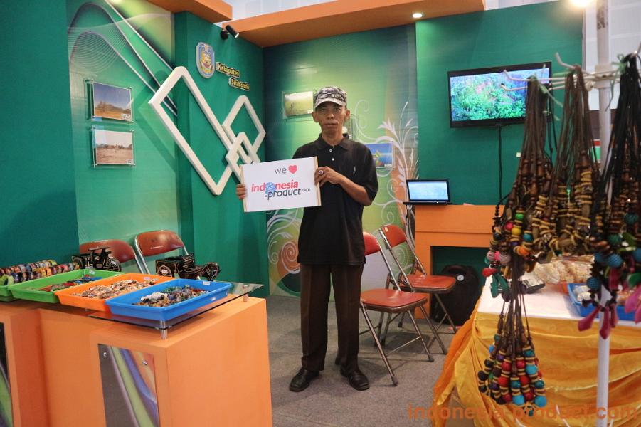 Kabupaten-Situbondo-handmade-accessories