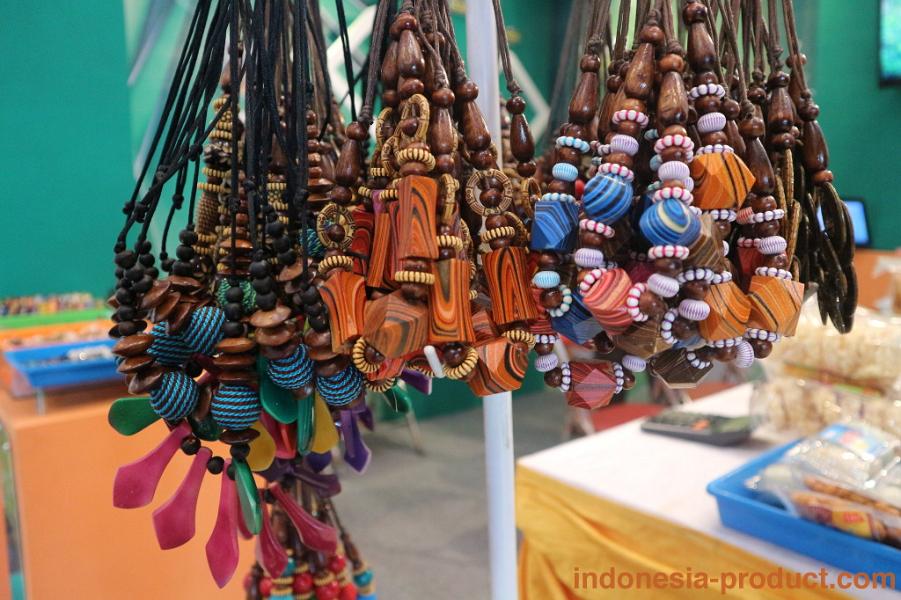 Kabupaten-Situbondo-necklaces-jewelry