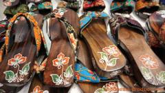 Dinda-Klompen-Malang-wooden-sandal