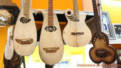 Mahakarya-Mojopahit-handmade-wooden-craft