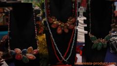 paradila-boutiqe-garment-batik-accessories-jewelry-04