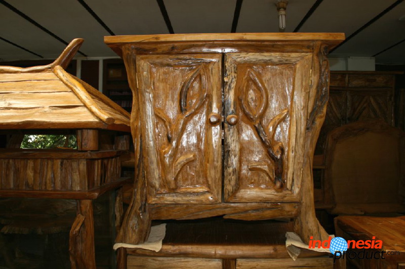 antique-furniture-99.jpg