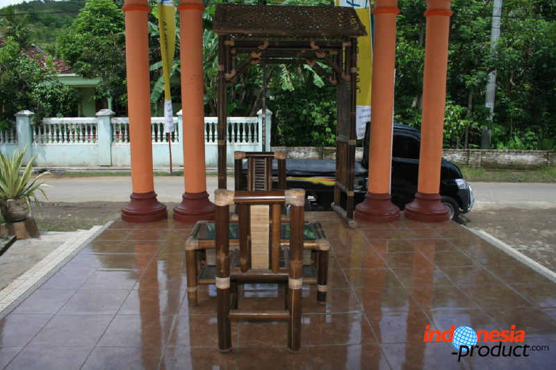 bamboo-handicraft-t_1f8b118.jpg