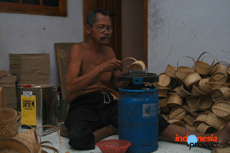 bamboo-handicraft-t_1f8b126.jpg