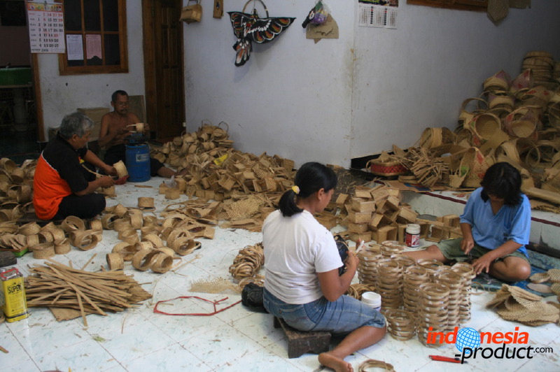 bamboo-handicraft-t_1f8b139.jpg