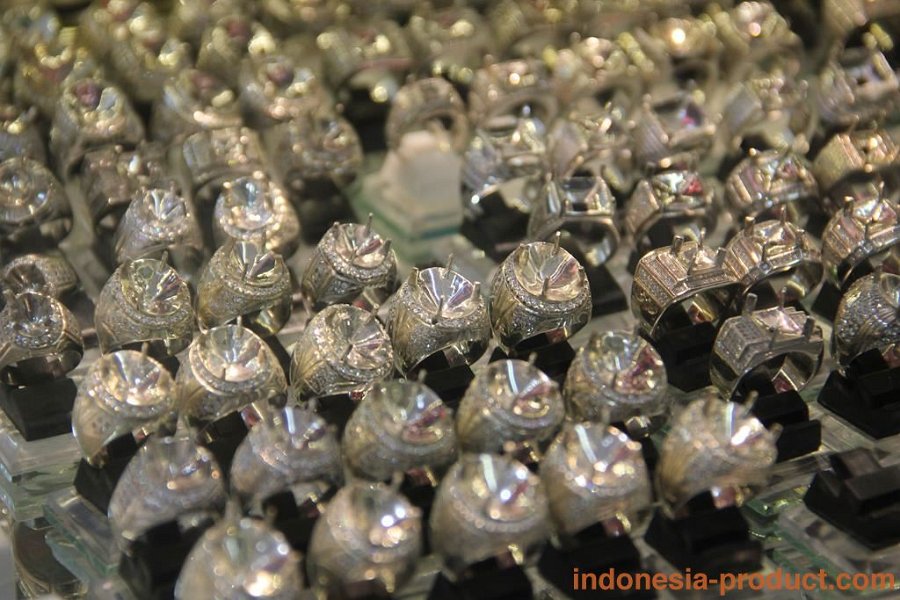 8-gem-stone-surabaya-2