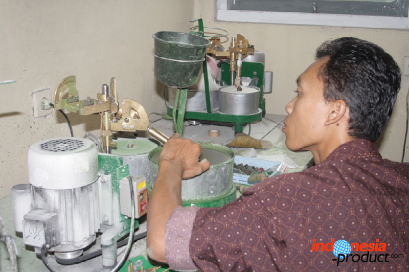 batu-akik-agate-sto_1f869f3.jpg