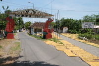 crackers-village-10