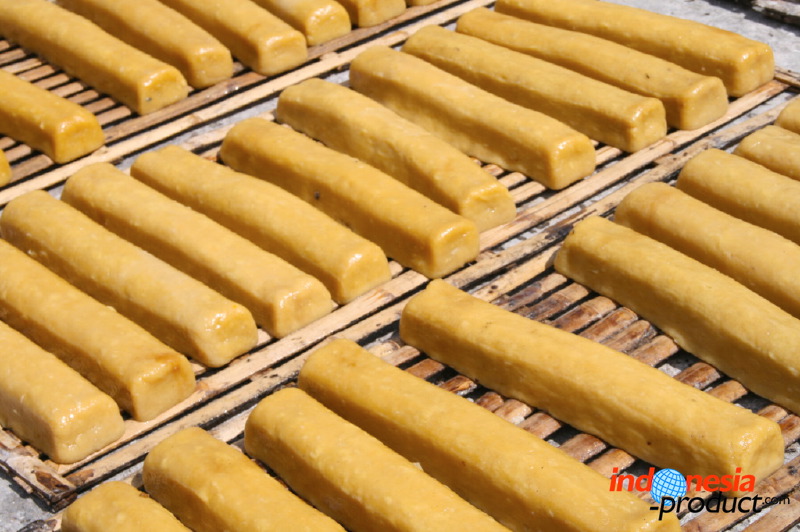 crackers-village-04.jpg