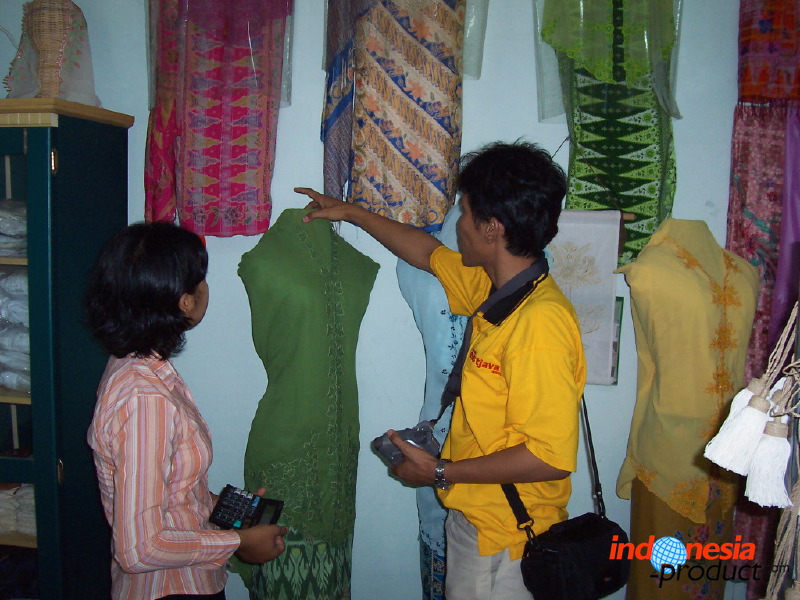 embroidery-crafts-b_1f86aba.jpg