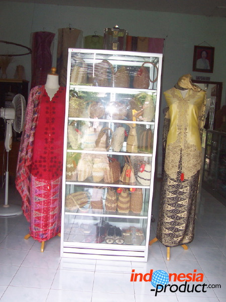 embroidery-crafts-b_1f86aca.jpg