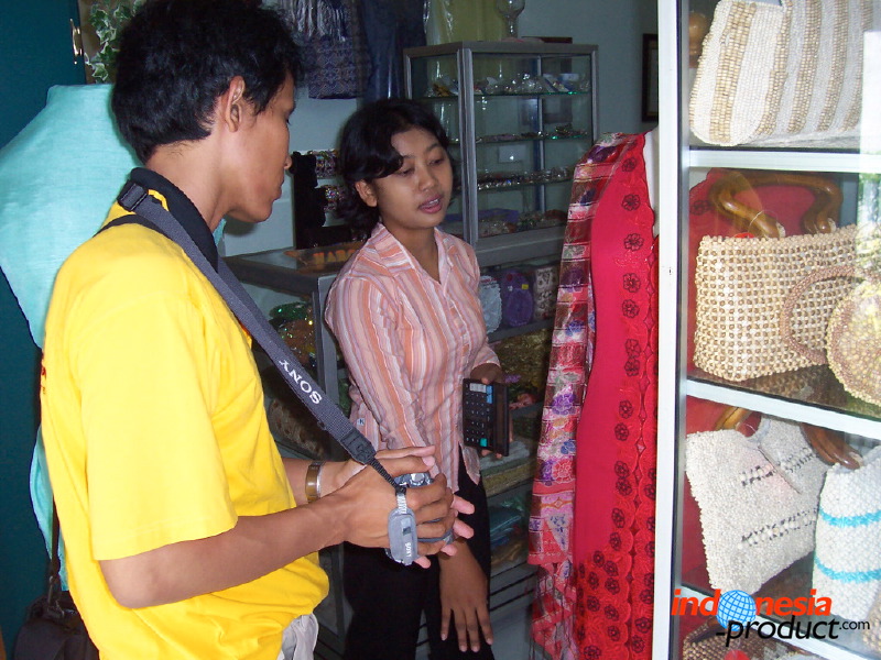 embroidery-crafts-b_1f86ace.jpg