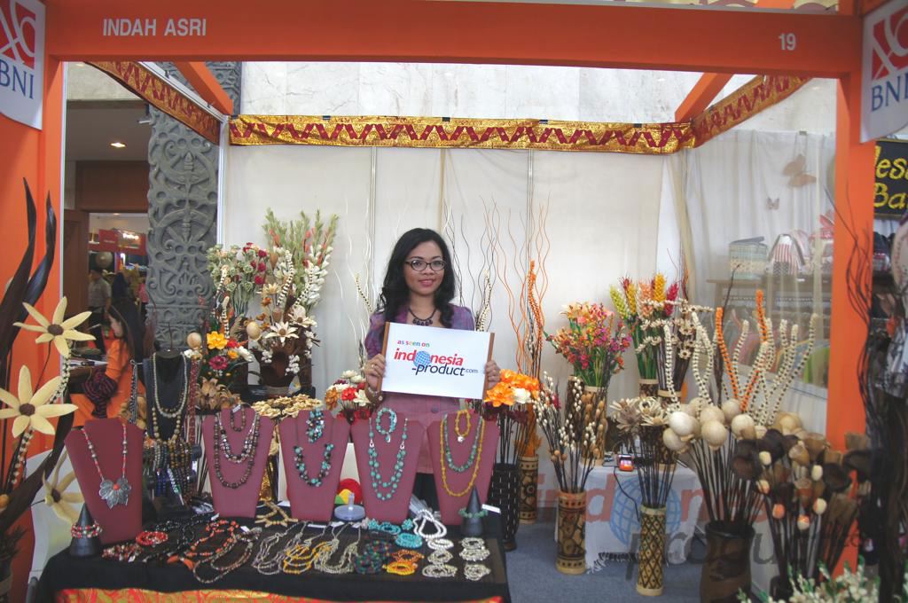 indah-sari-neluwung_1c91981.jpg
