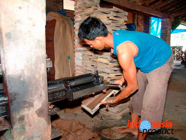 magetan-handicraft-04.jpg
