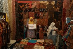 putri-lestari-batik-sragen