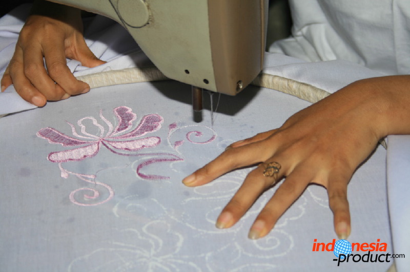 mukena-embroidery-01.jpg
