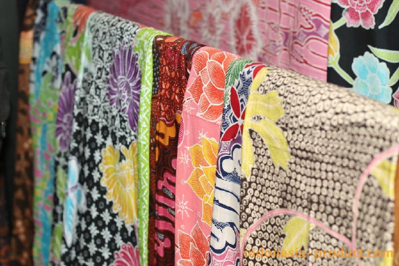 raden-wijaya-batik-_188cf9f.jpg