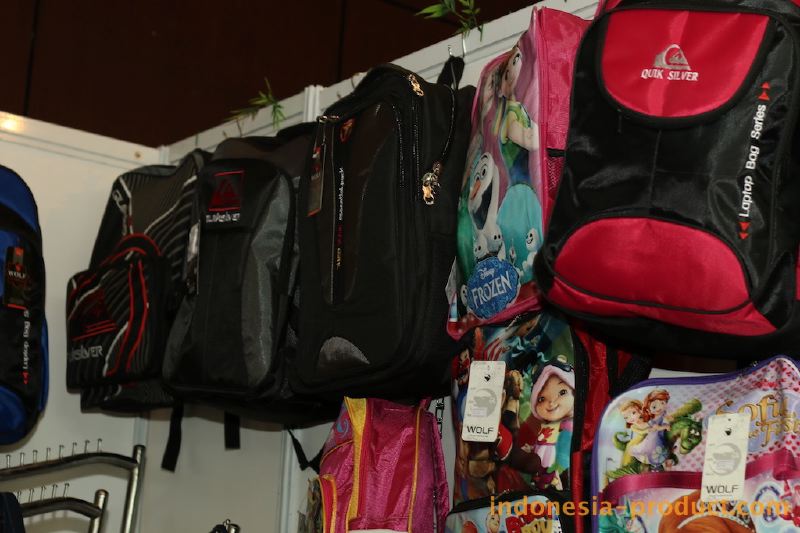 tata-abadi-bag-coll_188cfa3.jpg
