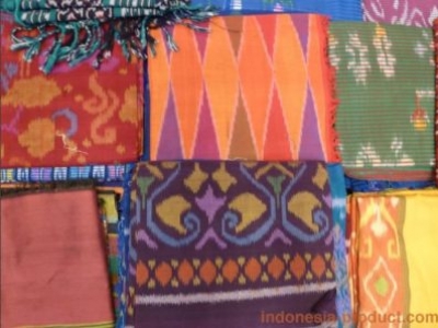 Weaving Fabrics in Indonesia Come in Various Motives