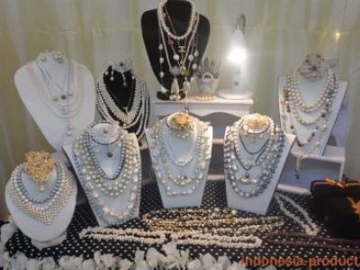 Various Models of Pearl Necklaces And How to Care