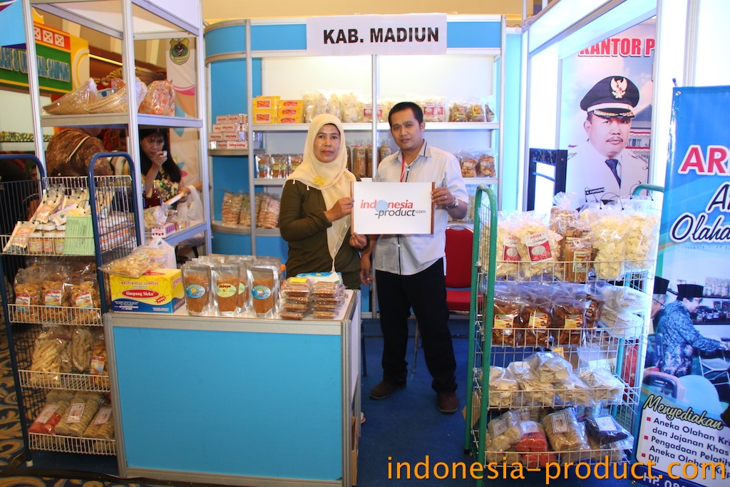 thi shop has chips and crackers products made in Madiun, East Java