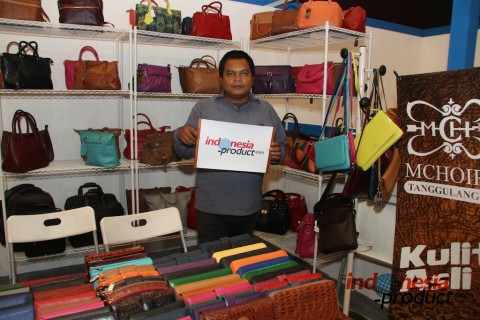 there are many types of bags you can find here