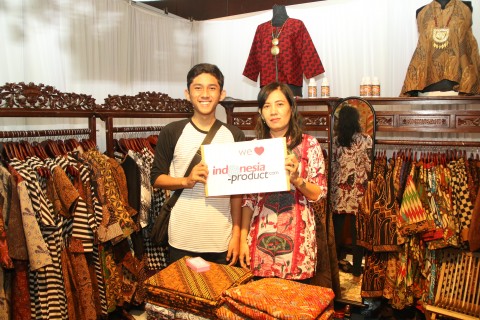 Rizkya Batik Solo offers various kind of handmade Batik clothes and all products are made by skilled Batik artists from several Batik area