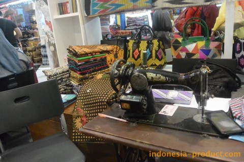 Mr. Soeparto with Arjuna Tailor has been subscribed by President of the Republic of Indonesia, Ir. H. Joko Widodo for long time.