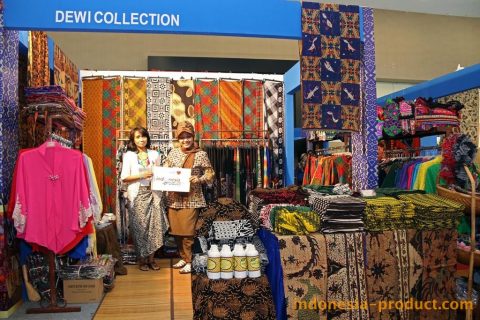 There are many handmade batik products here good quality and ethnic design.